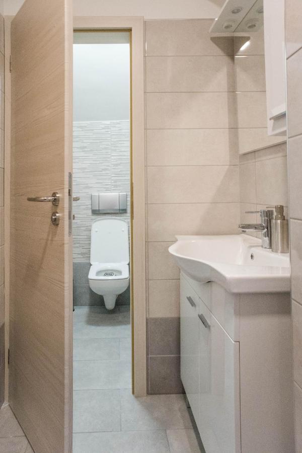 Jantar Apartmaji Ново Место Екстер'єр фото