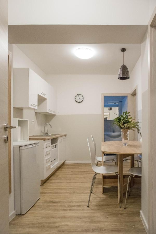 Jantar Apartmaji Ново Место Екстер'єр фото