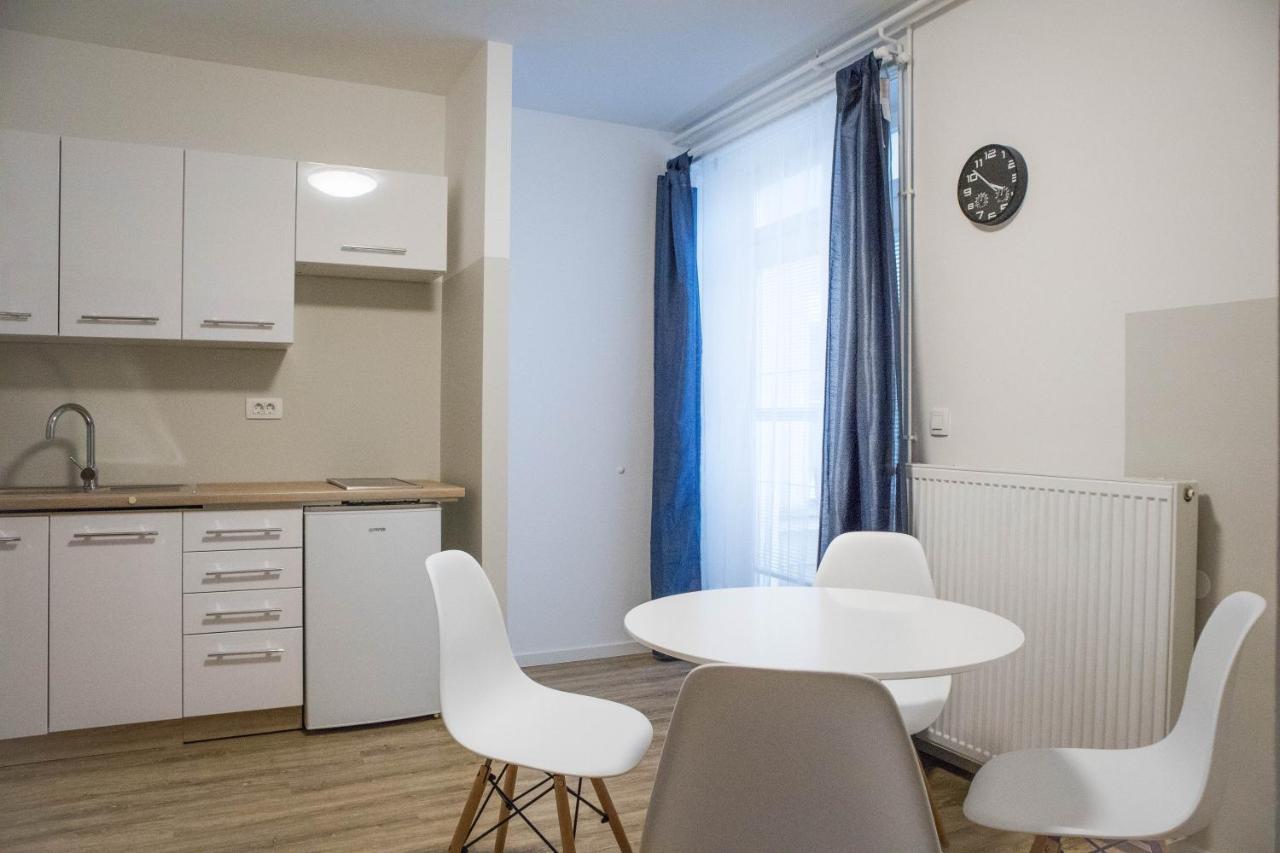 Jantar Apartmaji Ново Место Екстер'єр фото